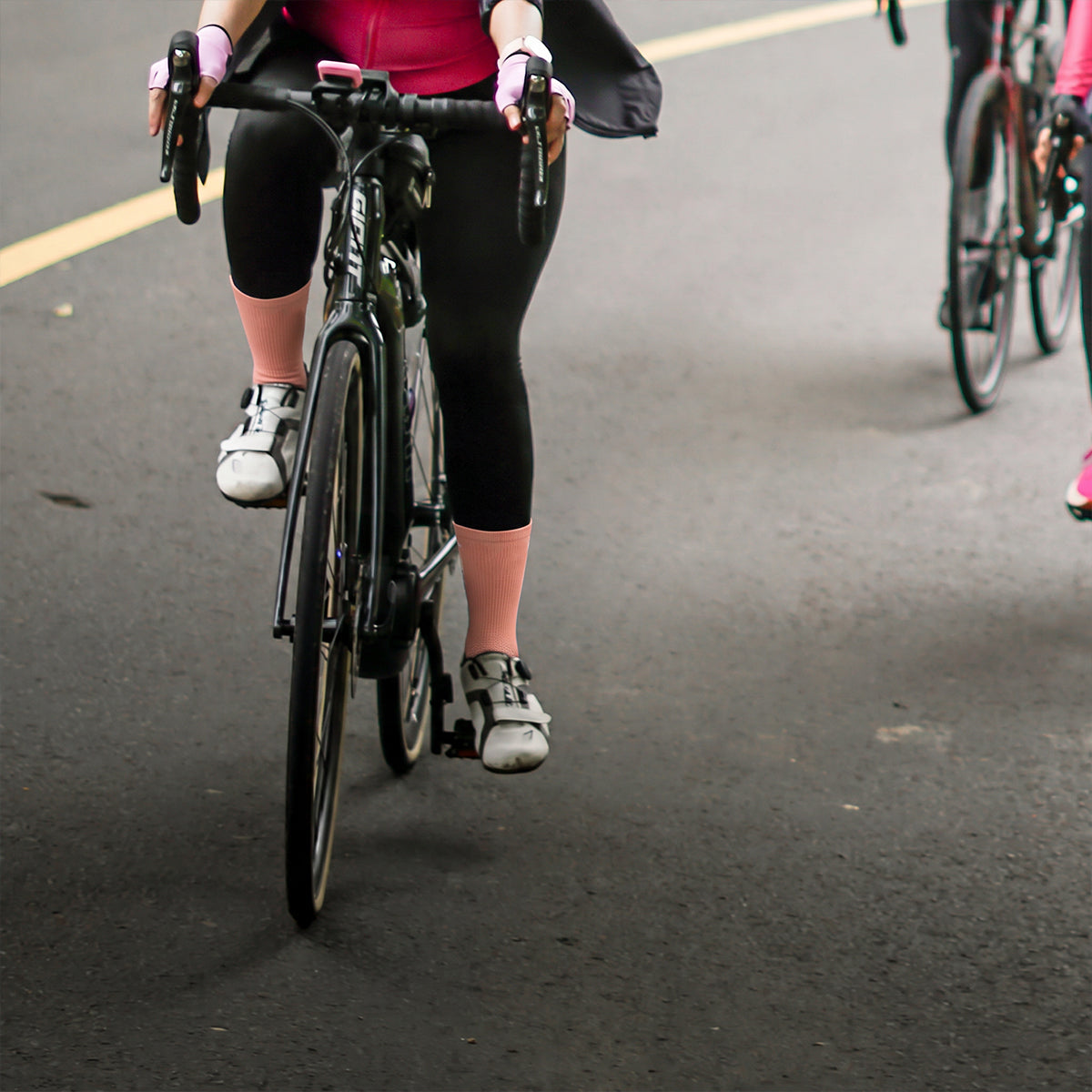 DYS.SPORT Nylon Cycling Socks | Quick-Dry Bike Socks with Performance Support