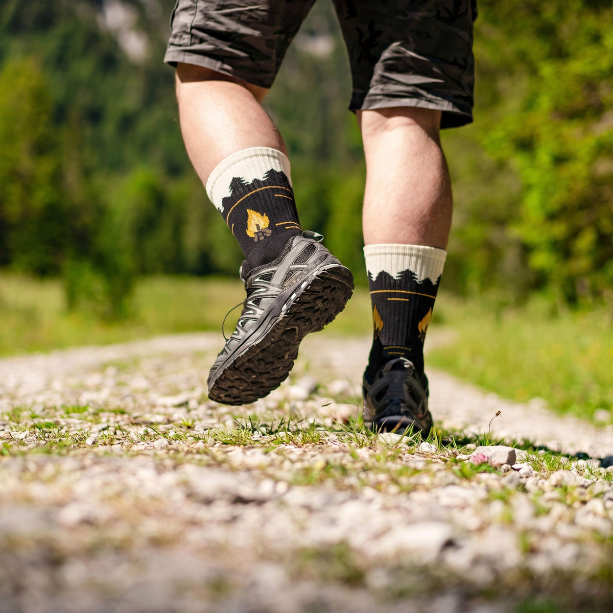 DYS.SPORT Men's Merino Wool Hiking Socks | Midweight Cushion Outdoor Socks with Terry Bottom
