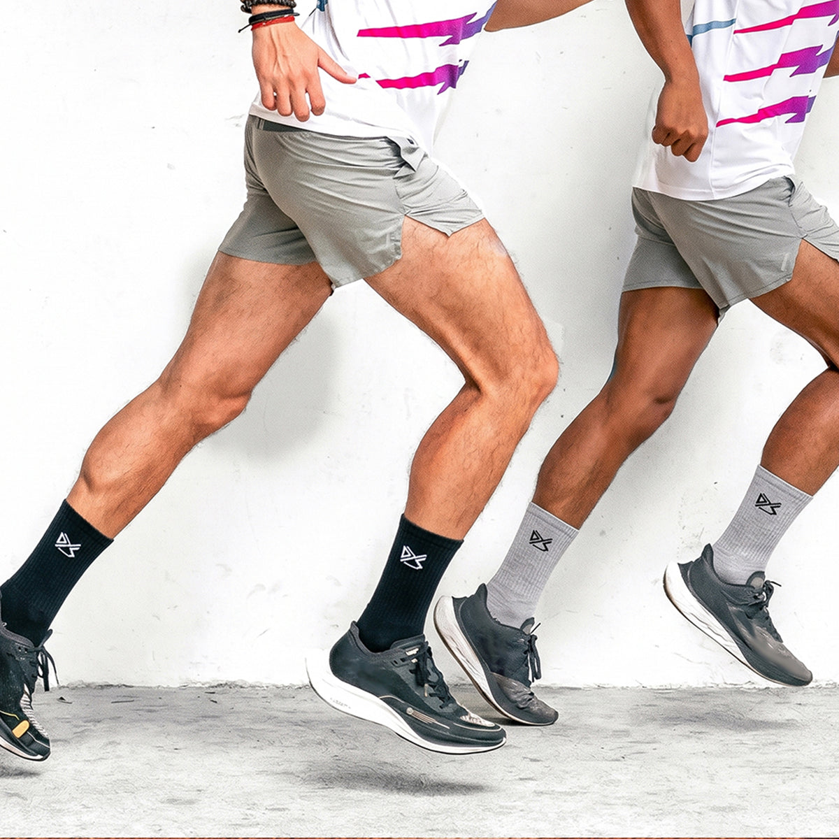 DYS.SPORT Men's Performance Training Socks | Anti-Slip Crew Socks for Running & Fitness