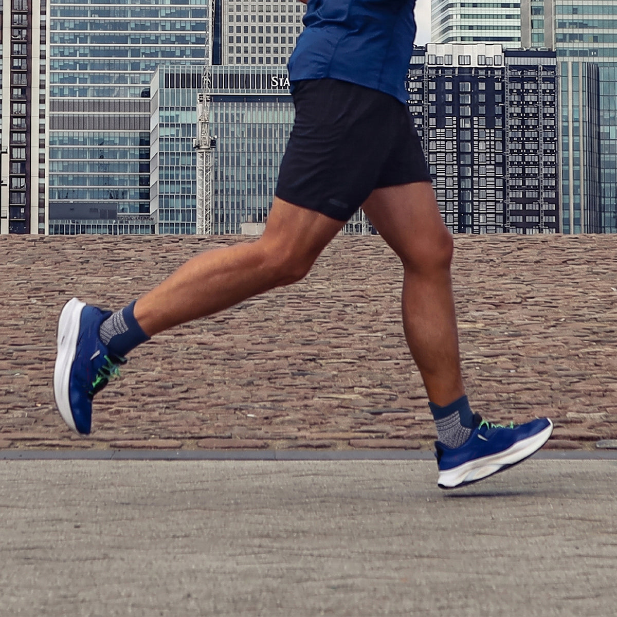 DYS.SPORT Men's Cushion Athletic Socks | Breathable Crew Socks for Running & Training