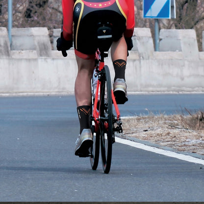 DYS.SPORT Nylon Cycling Socks | Quick-Dry Bike Socks with Performance Support