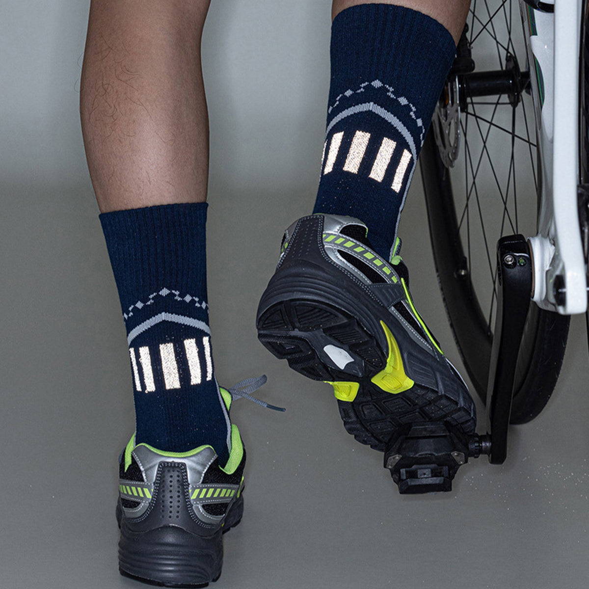 DYS.SPORT Men's Cotton Cycling Socks | Terry Cushion Bike Socks with Breathable Comfort